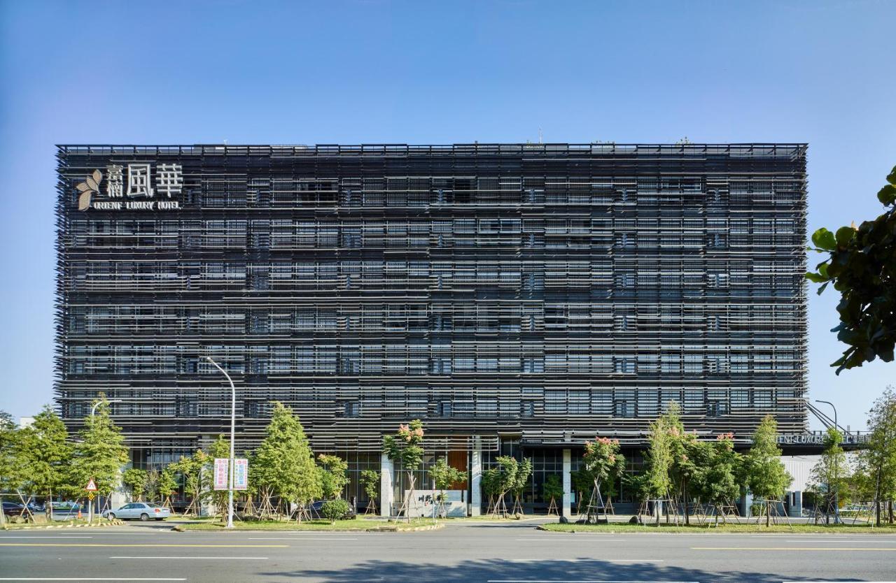 Orient Luxury Hotel Kota Chiayi Bagian luar foto