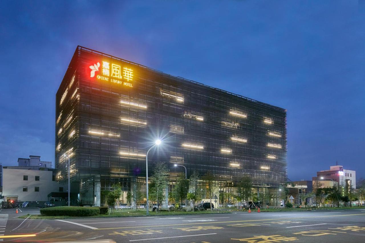 Orient Luxury Hotel Kota Chiayi Bagian luar foto