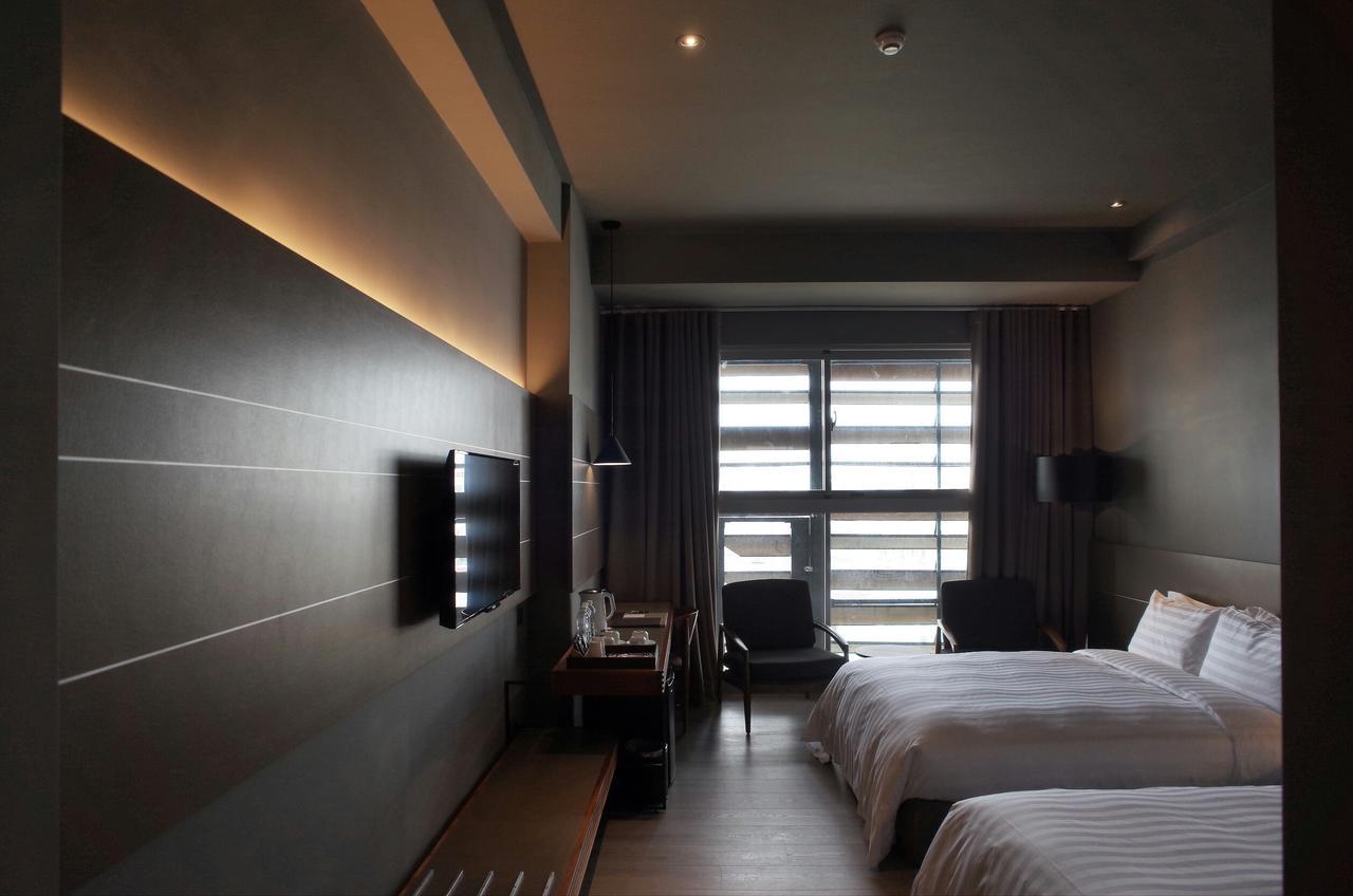 Orient Luxury Hotel Kota Chiayi Bagian luar foto